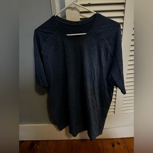 Lulu lemon shirt